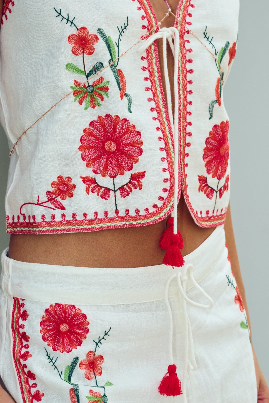 Rosara Vest
