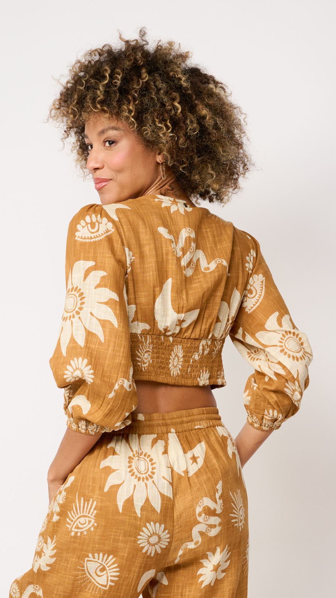 Natural Shadow Top